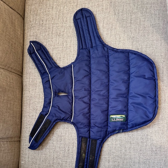 LL Bean Medium Dog Reversible Puffer Coat - Picture 3 of 5